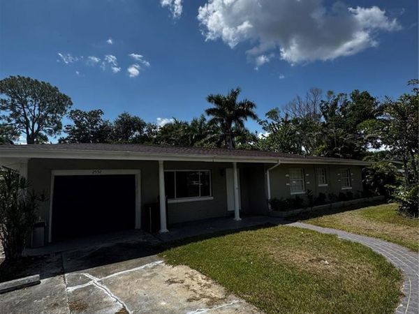 2552 COLUMBUS STREET , FORT MYERS, FL 33901