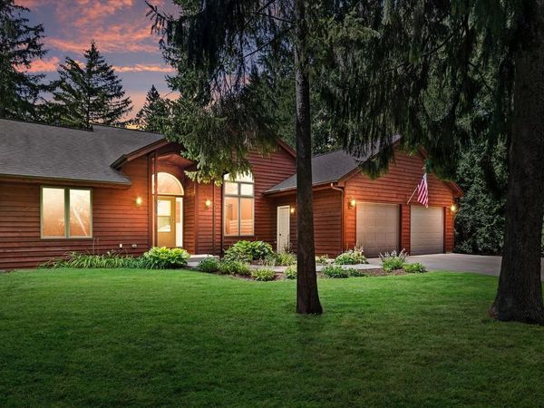 10845 N Wauwatosa ROAD, Mequon, WI 53097