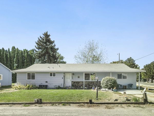 203 1st Ave W, Marsing, ID 83639