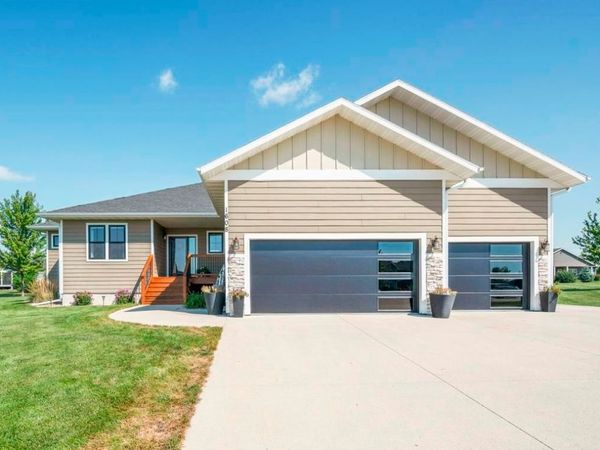 1608 Stover Avenue , Spirit Lake, IA 51360