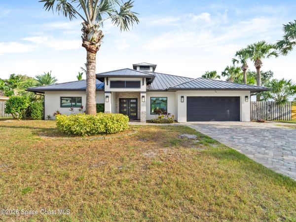 211 Wayne Avenue , Indialantic, FL 32903