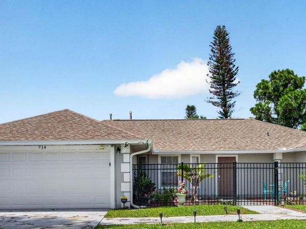 714 John Carroll Lane, West Melbourne, FL 32904