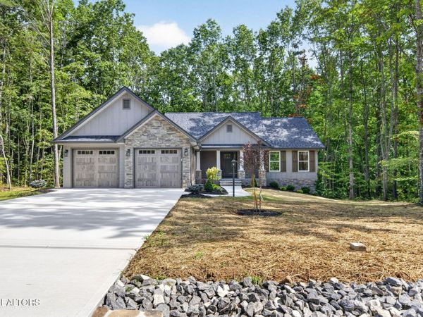 321 Beachwood Drive , Crossville, TN 38558