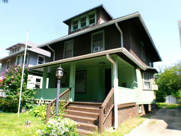 2410 Lawrence Avenue, Toledo, OH 43620