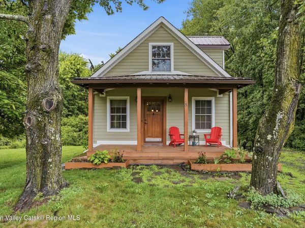 8 S Ohioville Road, New Paltz, NY 12561