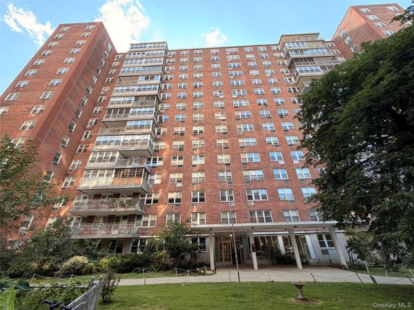 138-10 Franklin Avenue, Unit #11B, Flushing, NY 11355