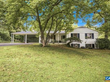 1610 INGLEWOOD DR, Charlottesville, VA 22901