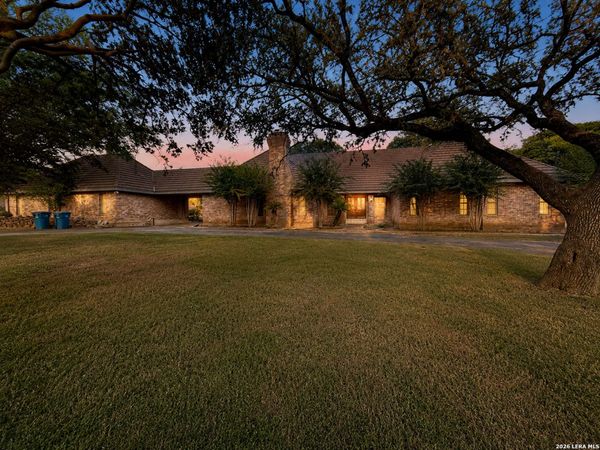 21210 Forest Waters Cir, Garden Ridge, TX 78266