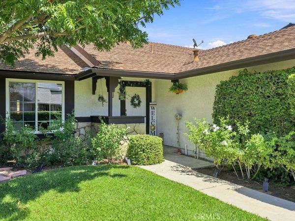 21919 Grovepark, Saugus, CA 91350