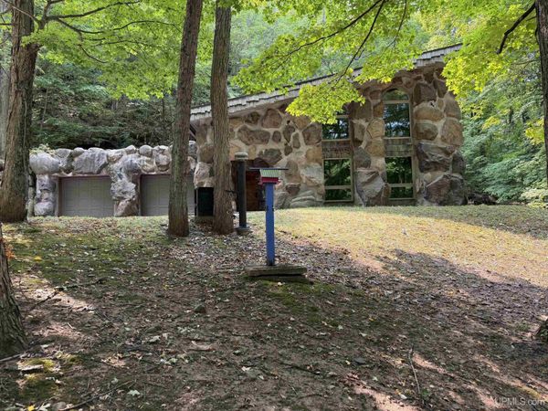 E4901 Slade Road, Ironwood Twp, MI 49938