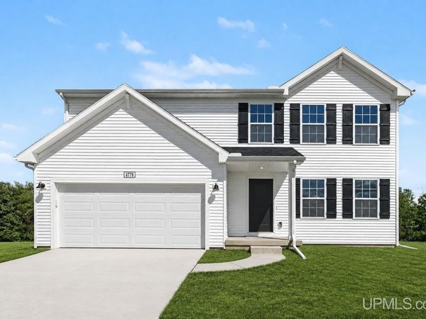 523 S 32nd Street, Escanaba, MI 49829