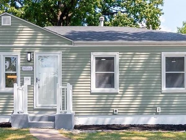 9866 Eastdell Drive, Dellwood, MO 63136