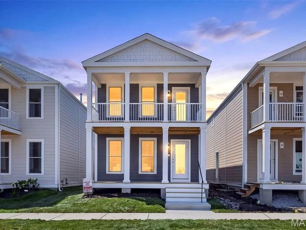1756 Dyess Street , St Charles, MO 63301