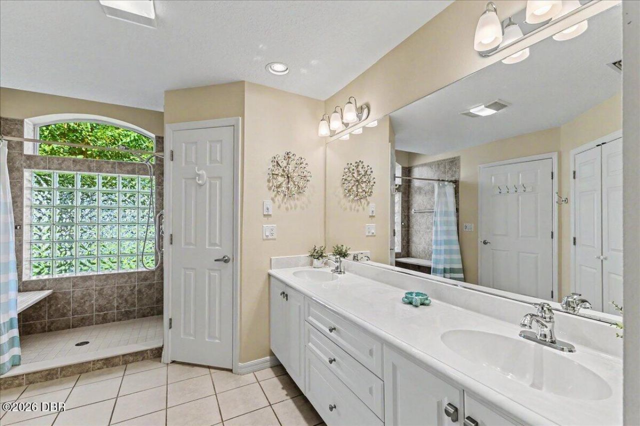 112 Bay Lake Drive, Ormond Beach, FL 32174 Photo