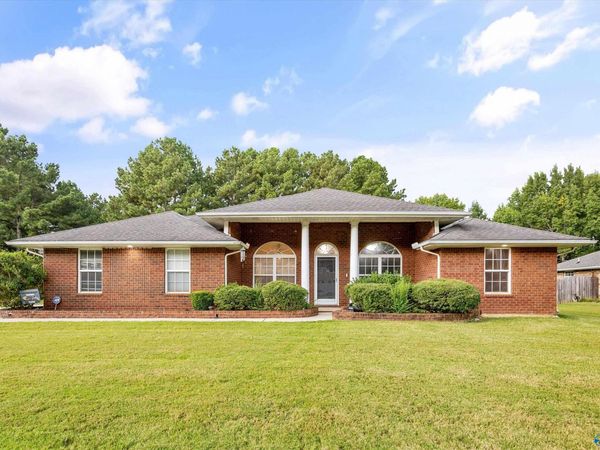 241 Shortleaf Lane, Harvest, AL 35749