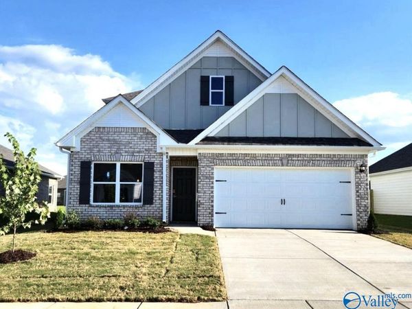 29772 Logan Oaks Drive NW, Harvest, AL 35749