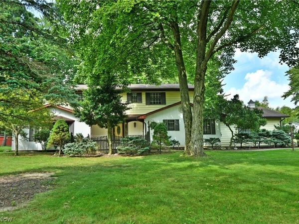 211 Fox Run , Cortland, OH 44410