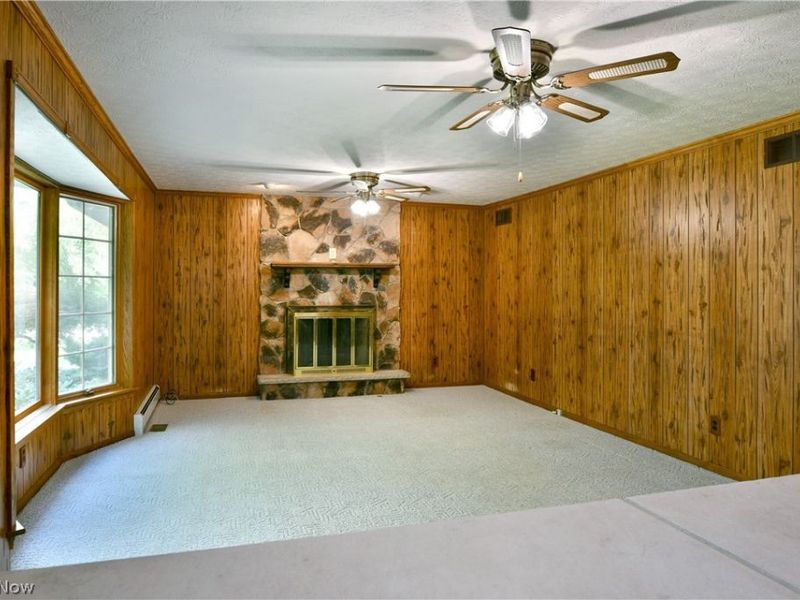 211 Fox Run, Cortland, OH 44410 Photo 24