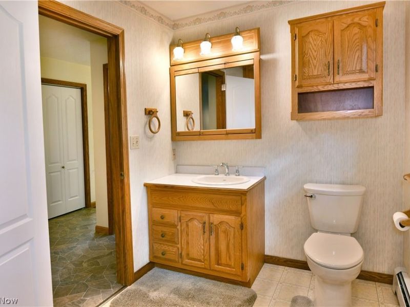 211 Fox Run, Cortland, OH 44410 Photo 27