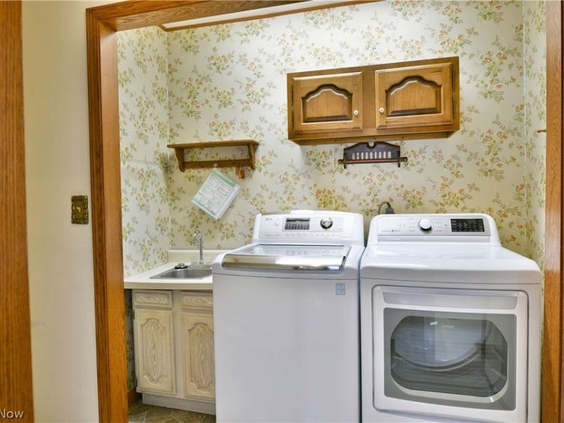 211 Fox Run, Cortland, OH 44410 Photo 30
