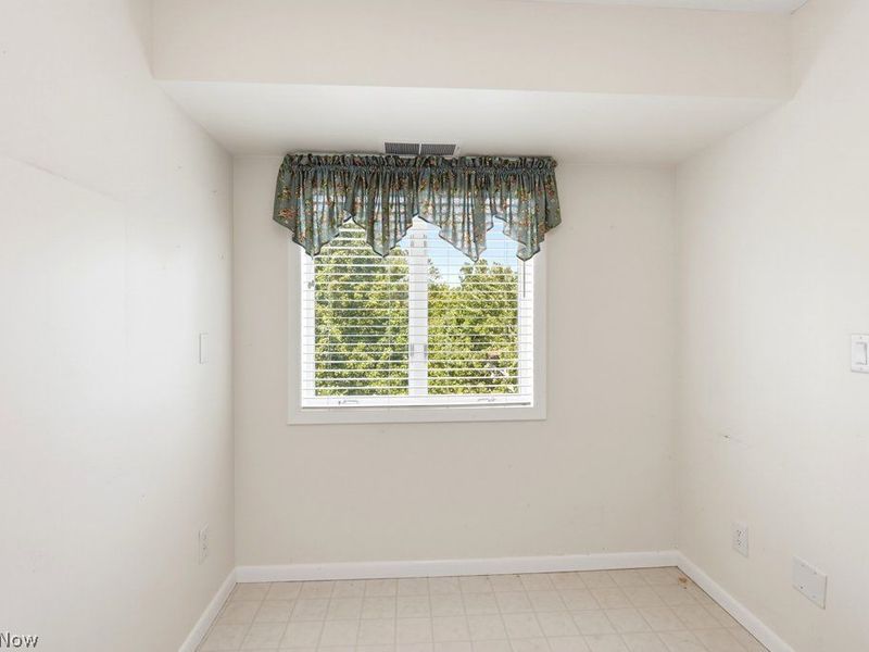 520 Meredith Lane, Unit 406, Cuyahoga Falls, OH 44223 Photo 13