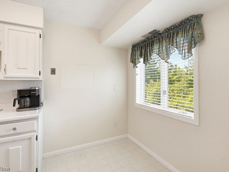 520 Meredith Lane, Unit 406, Cuyahoga Falls, OH 44223 Photo 14