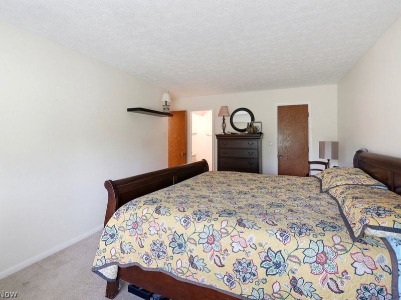 520 Meredith Lane, Unit 406, Cuyahoga Falls, OH 44223 Photo 17