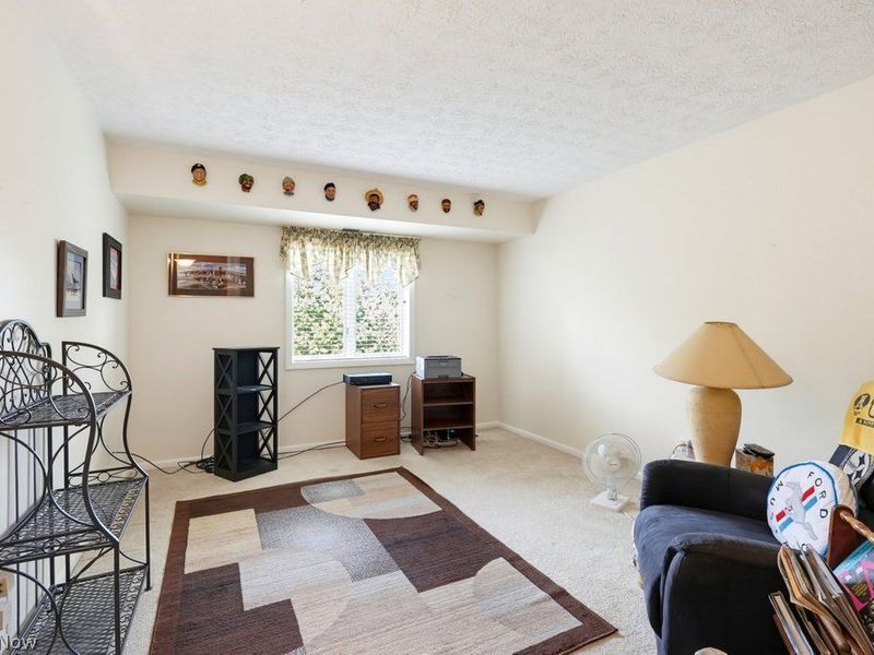 520 Meredith Lane, Unit 406, Cuyahoga Falls, OH 44223 Photo 19
