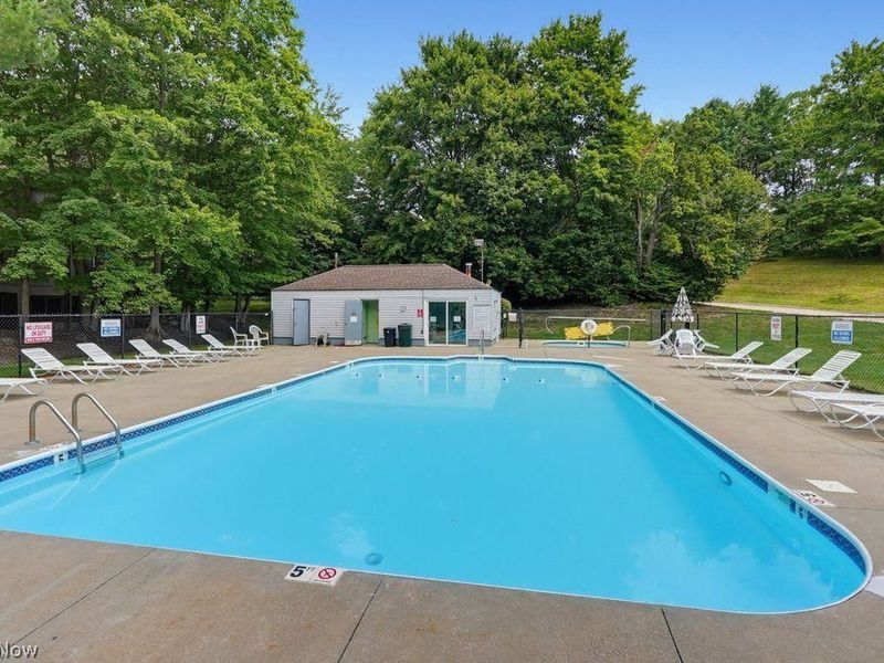 520 Meredith Lane, Unit 406, Cuyahoga Falls, OH 44223 Photo 36