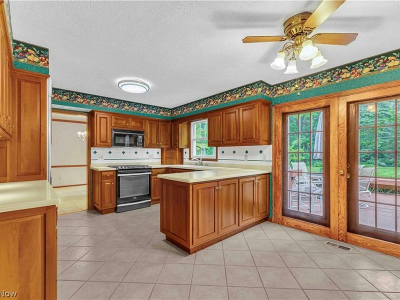 29480 Goulders Grn, Bay Village, OH 44140 Photo 16