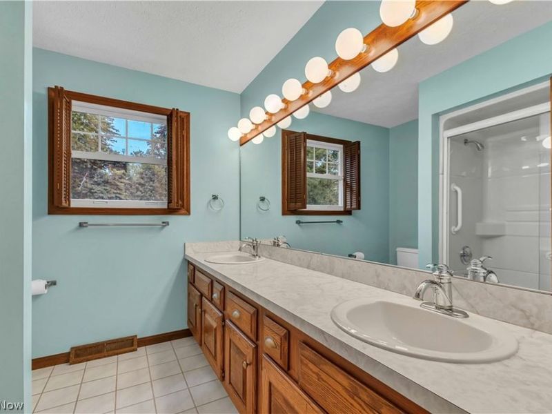 29480 Goulders Grn, Bay Village, OH 44140 Photo 30