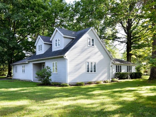 10006 Bell Road, Newbury, OH 44065