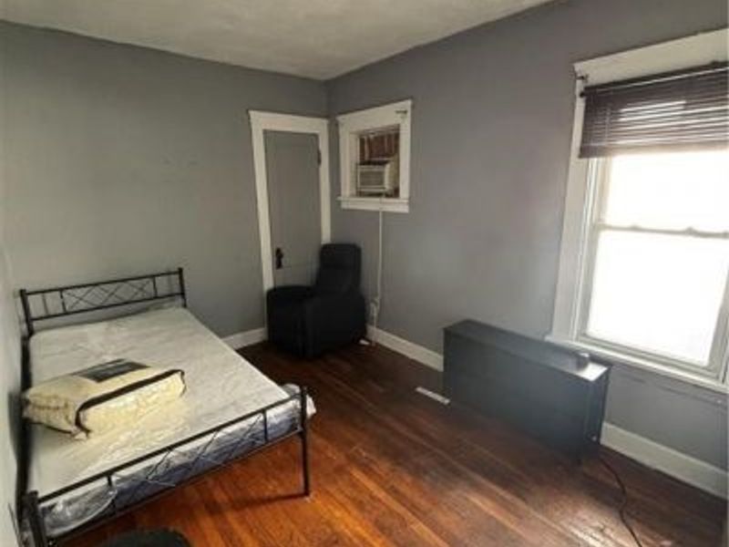 11717 Robertson Avenue, Cleveland, OH 44105 Photo 9