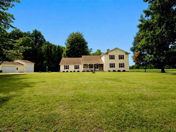 2300 Beechersbrook Lane, Madison, OH 44057
