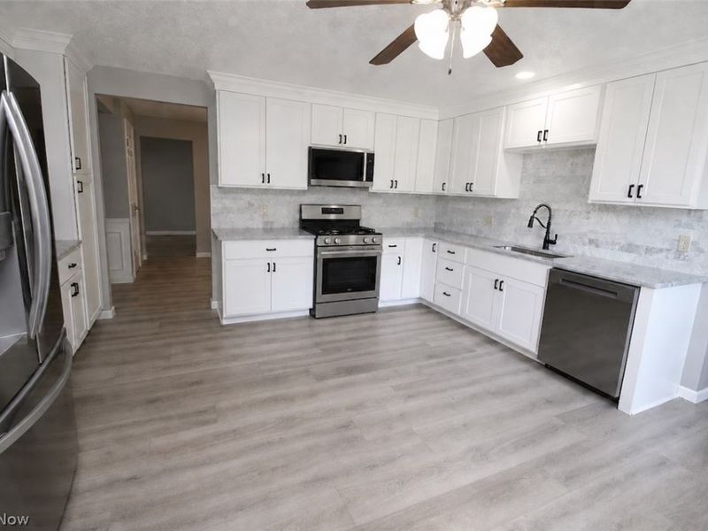 2300 Beechersbrook Lane, Madison, OH 44057 Photo 6