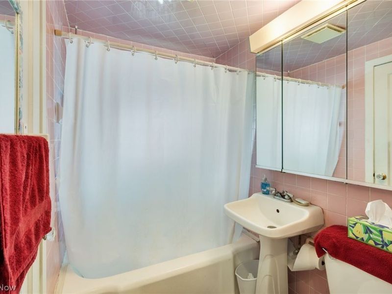 2644 Scheetz Street, Youngstown, OH 44509 Photo 18