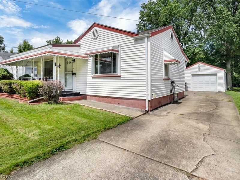2644 Scheetz Street, Youngstown, OH 44509 Photo 3