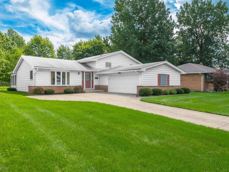7235 Normandy Drive, Parma, OH 44134 Photo 2