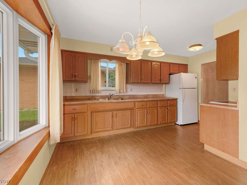 7235 Normandy Drive, Parma, OH 44134 Photo 30