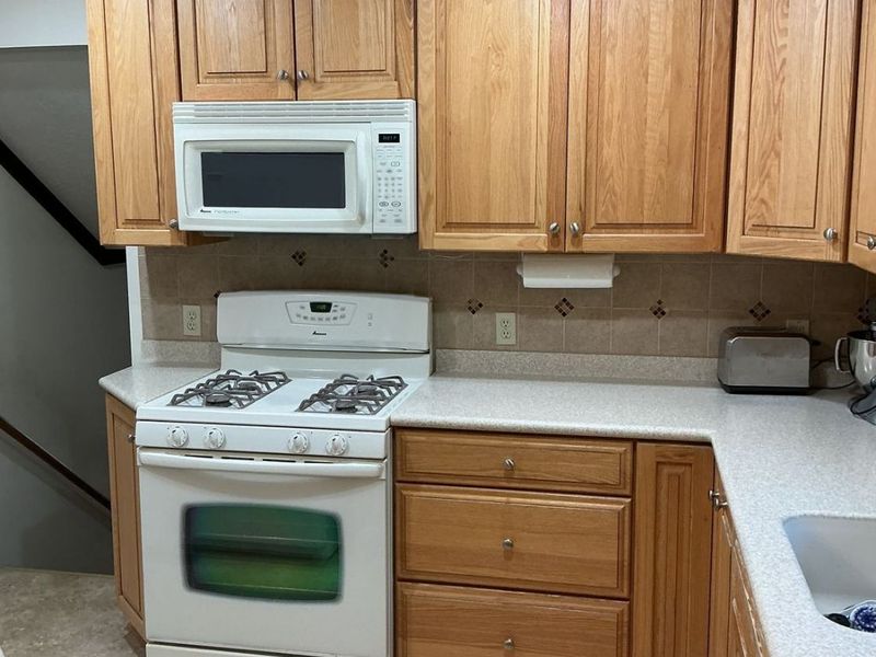1828 E Skyline Drive, Lorain, OH 44053 Photo 13