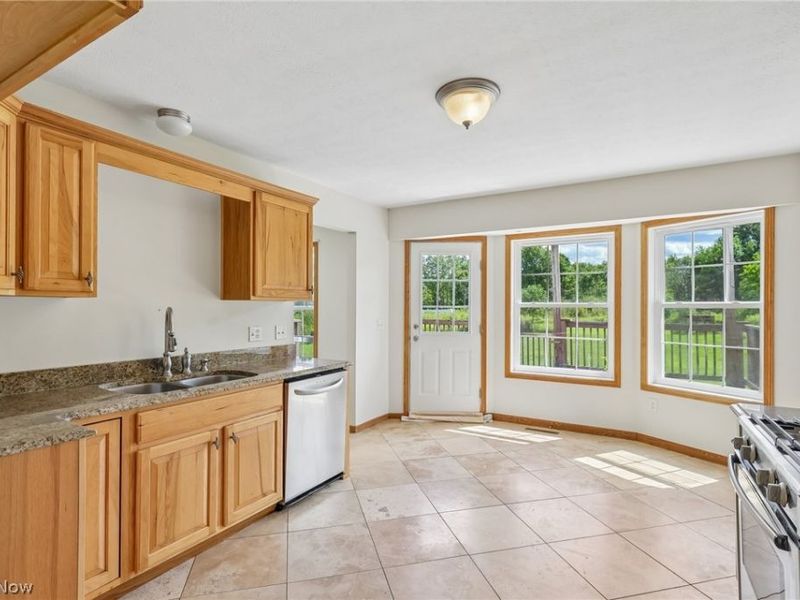 7478 Smalley Road, Windham, OH 44288 Photo 4