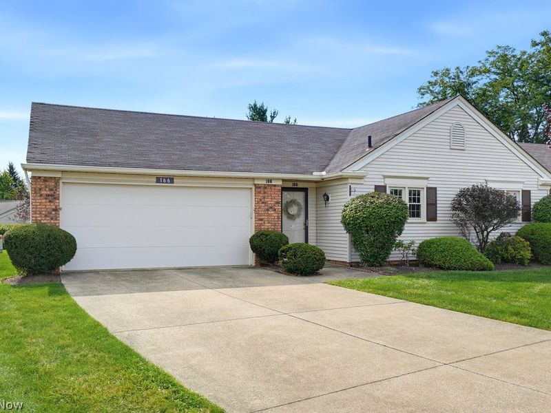 166 Sturbridge Drive, Medina, OH 44256 Photo 2