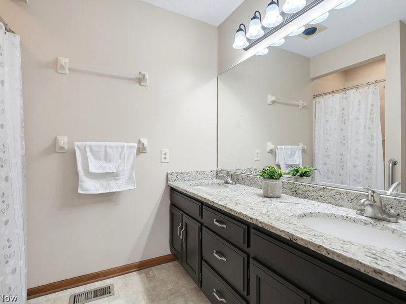 166 Sturbridge Drive, Medina, OH 44256 Photo 21