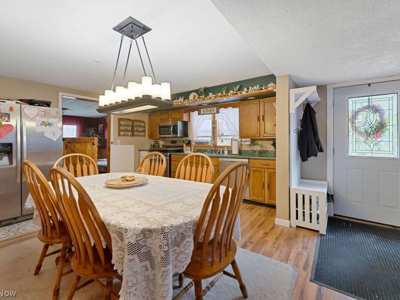4857 Ridge Road, Cortland, OH 44410 Photo 11