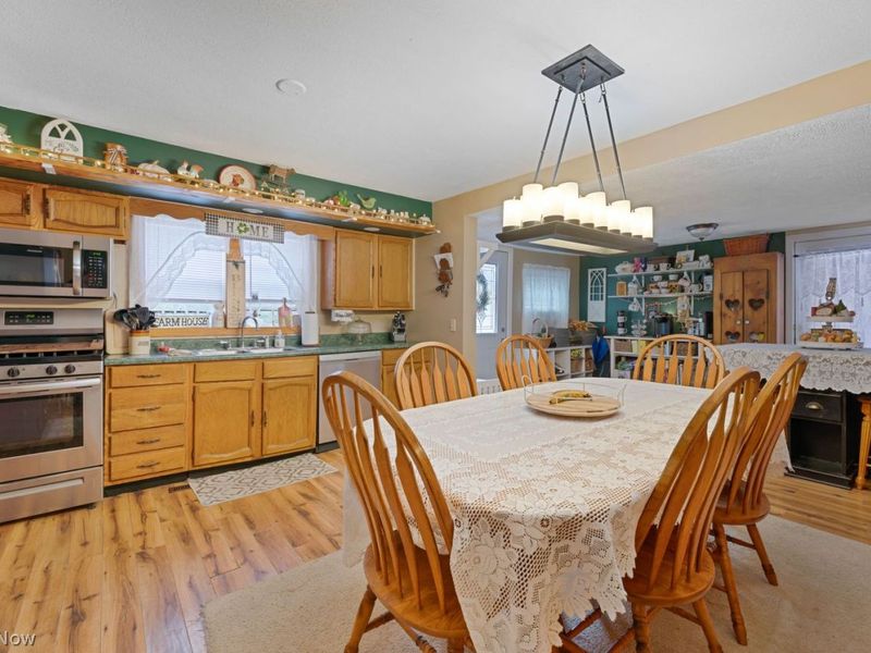 4857 Ridge Road, Cortland, OH 44410 Photo 13