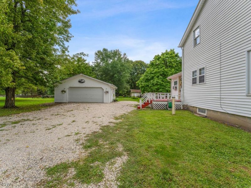 4857 Ridge Road, Cortland, OH 44410 Photo 9