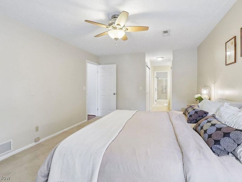 1360 Cedarwood Drive, Unit D2, Westlake, OH 44145 Photo 17