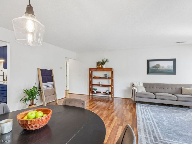 1360 Cedarwood Drive, Unit D2, Westlake, OH 44145 Photo 5