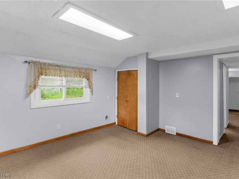 3428 Meadowbrook Drive, Leavittsburg, OH 44430 Photo 12