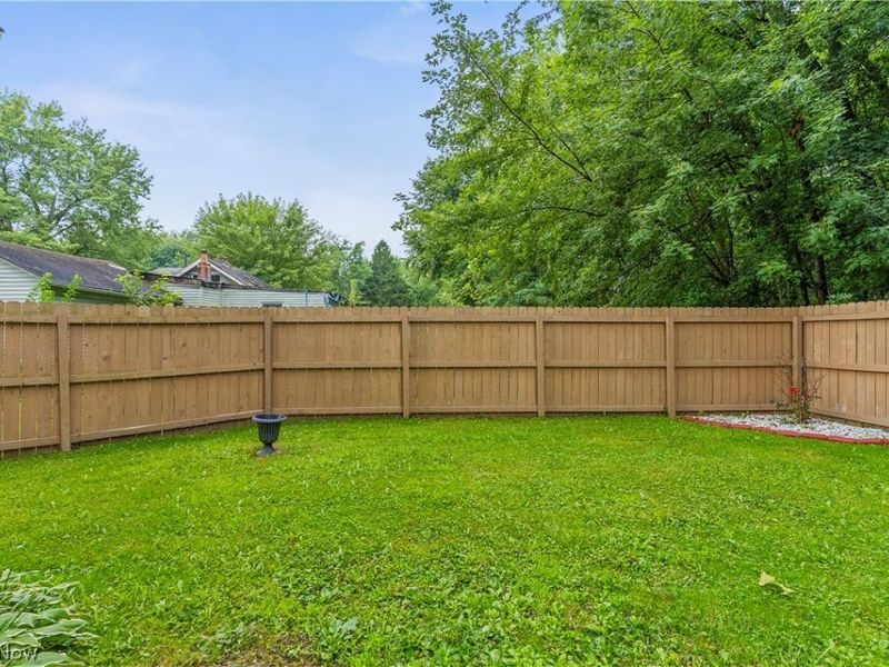 3428 Meadowbrook Drive, Leavittsburg, OH 44430 Photo 22